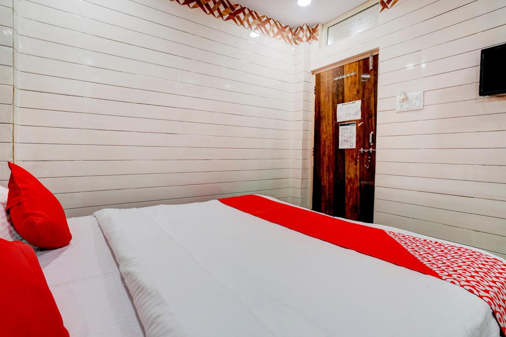 Hotel O Aroma Classic Near Nampally Main Railway Station Hyderabad Ngoại thất bức ảnh