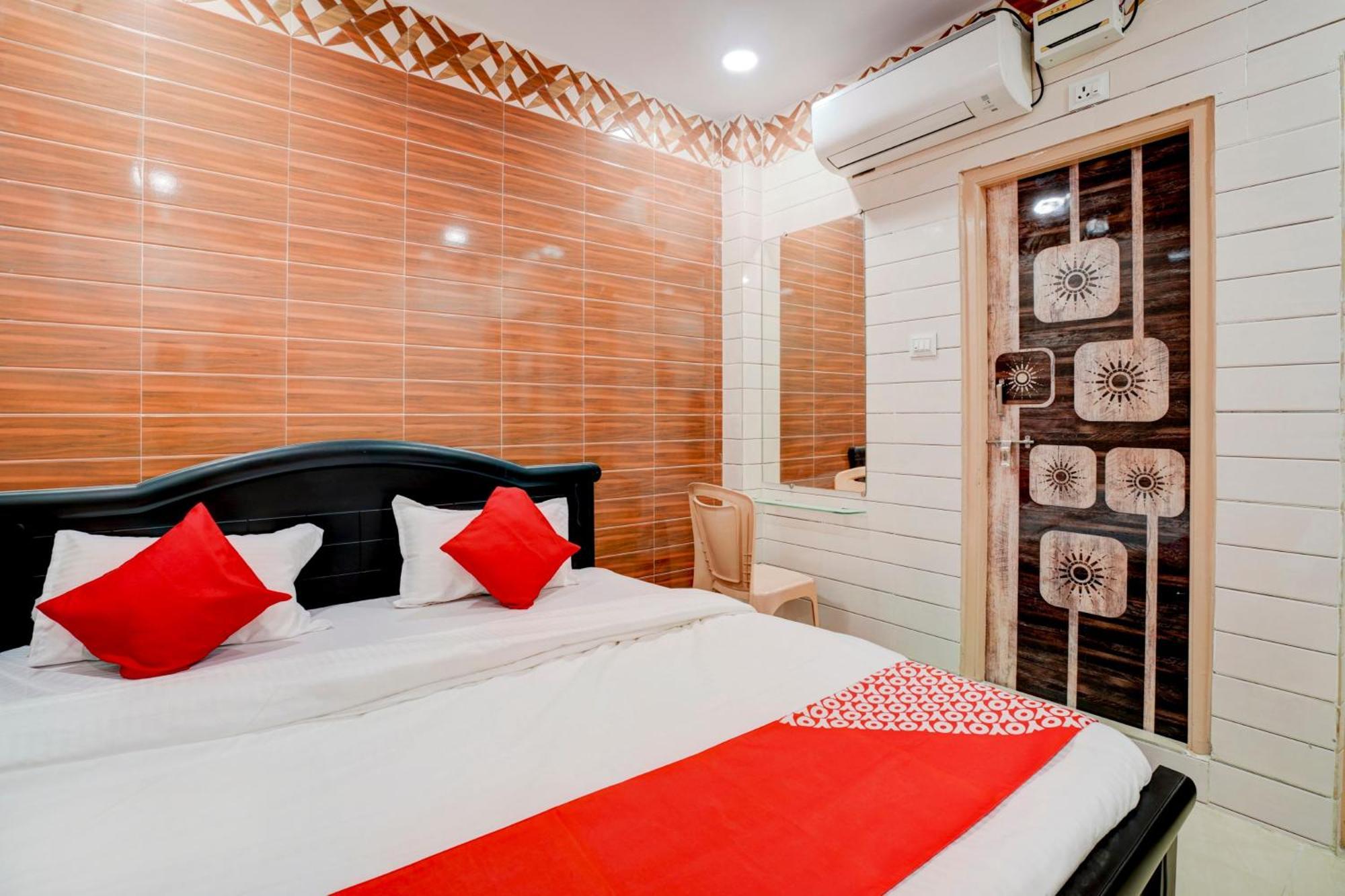 Hotel O Aroma Classic Near Nampally Main Railway Station Hyderabad Ngoại thất bức ảnh